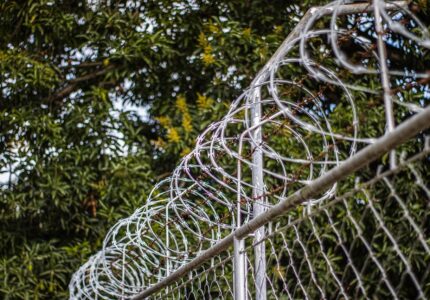 fence-5289430_1280.jpg